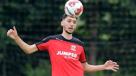 热议成都4-1海港：徐正源打海港有办法，穆帅战术是强者思维