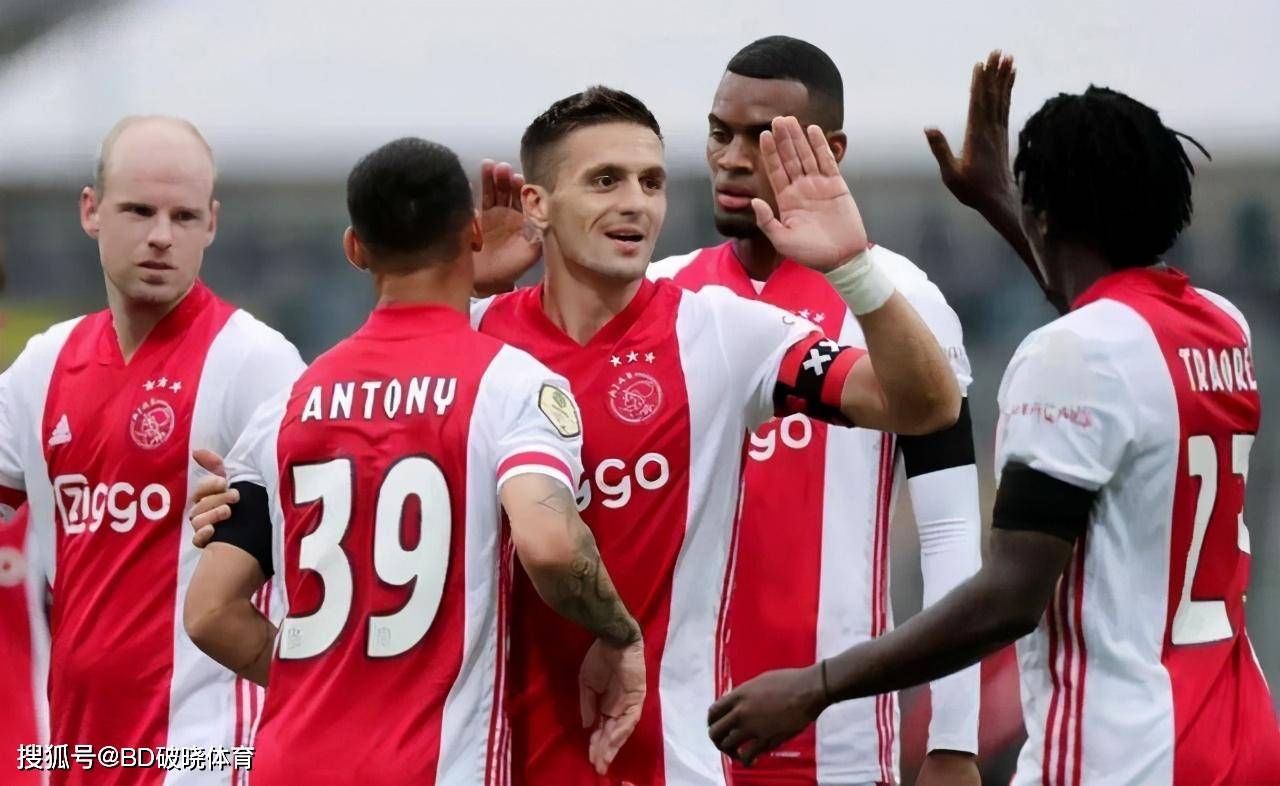 他带领国王 他带领国王