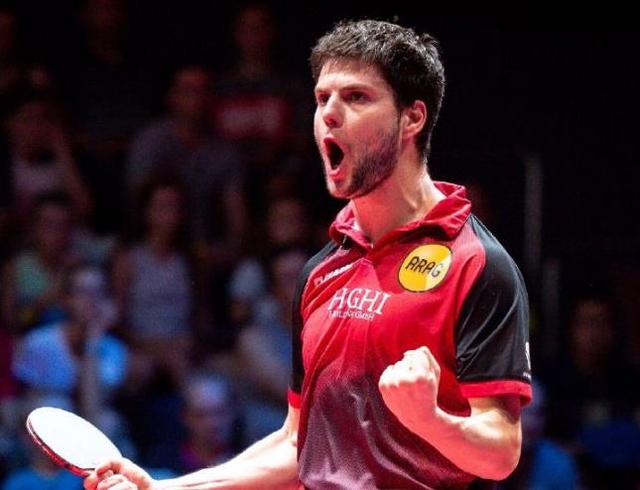 对方后卫情 对方后卫情