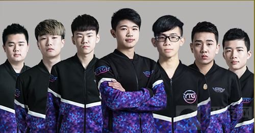 一周进步10分钟网红峰哥参加黄浦半马，2小时15分22秒刷新PB.