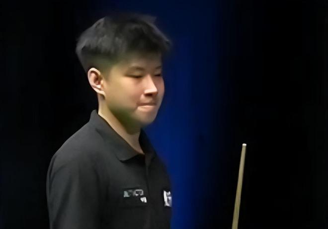 手频频失误 手频频失误